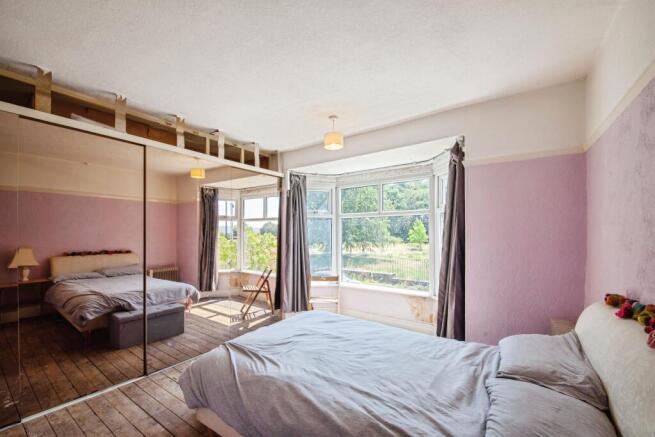 3 bed Semi-Detached for sale Image 12
