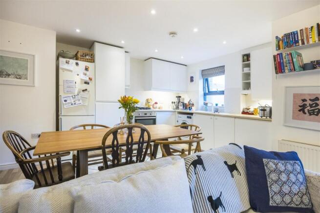 12 Almond Court -009.jpg