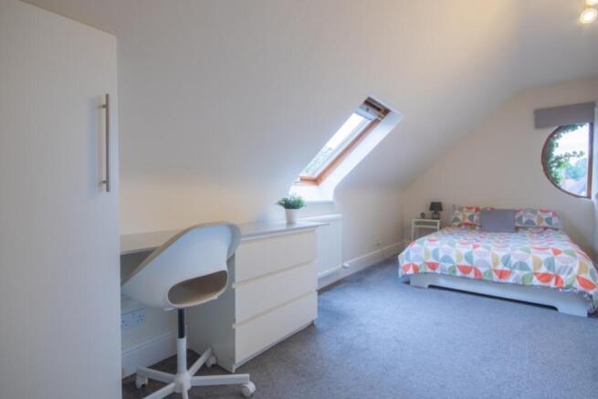Lrg_Lrg_Bed2