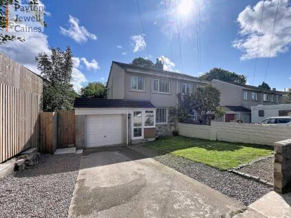 Llangeinor Road, Brynmenyn, CF32