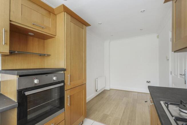 Baxter Way, Kings Hill photo 4