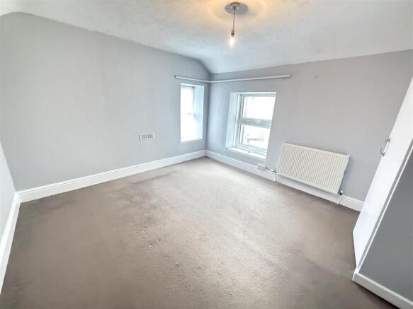 REAR BEDROOM 2
