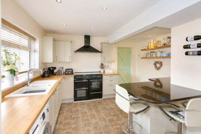 Kitchen/Breakfast Rm