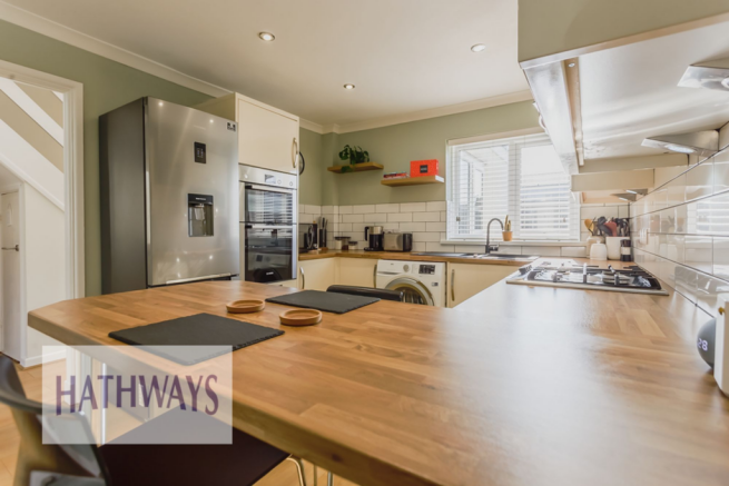 Fitted kitchen