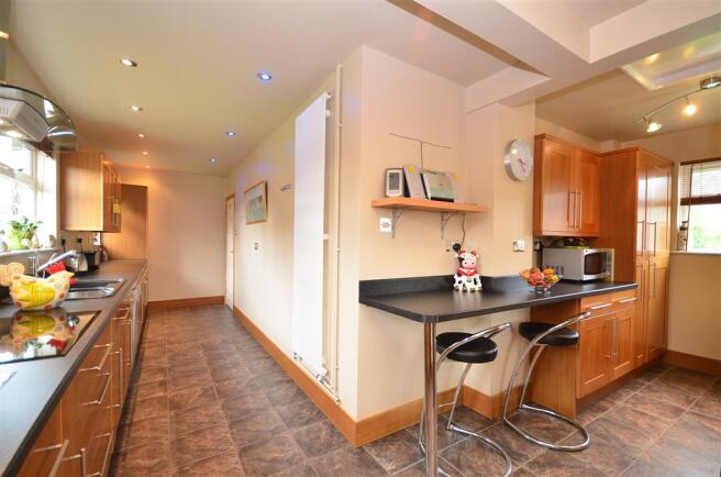 Kitchen/Breakfast Room