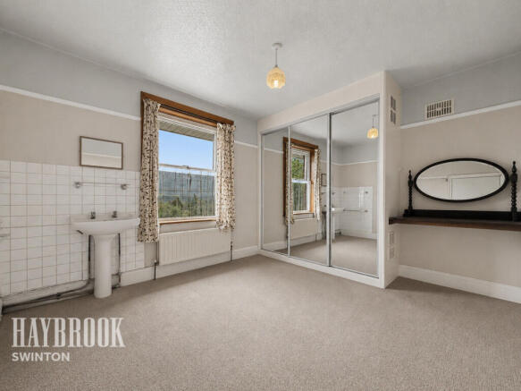 3 bed Semi-Detached for sale Image 10