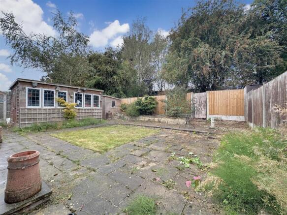 Well-Appointed Private Garden 436