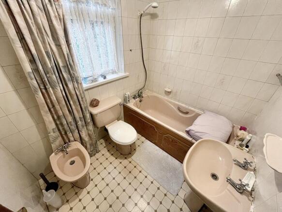 Bathroom1
