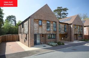 1, Hanlye Lane, Haywards Heath RH17 5HN