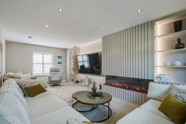 4 bed Detached for sale Image 12
