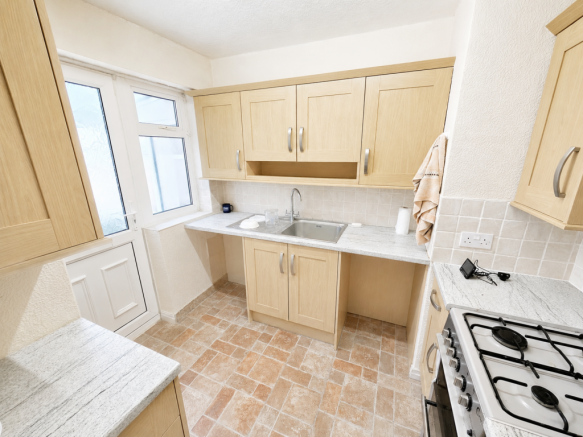 3 bed Detached Bungalow for sale Image 5