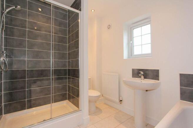 4 PIECE EN-SUITE