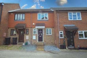 39, Robinia Close, Laindon SS15 4HD