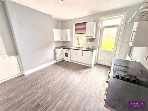 3 bed Terraced for sale Image 5