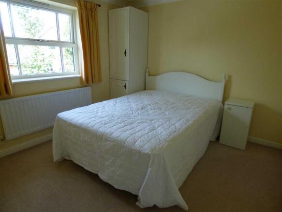 BEDROOM 2