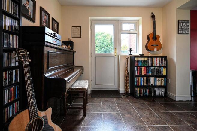 Rear hall/reception area