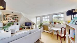 Flat C, 35, Dartmouth Park Avenue, London NW5 1JL