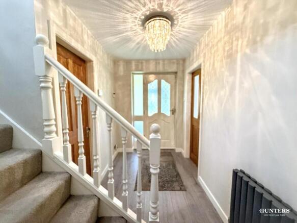 4 bed Detached for sale Image 6