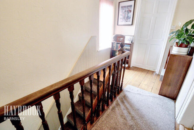3 bed Semi-Detached for sale Image 11