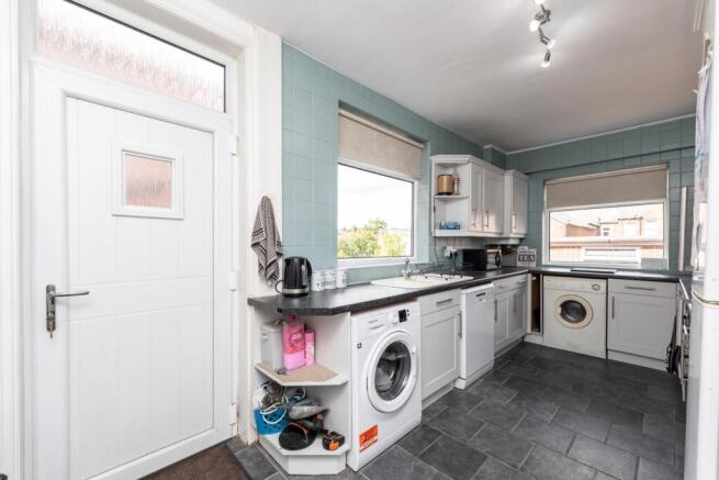 5 bed Terraced to rent Image 8