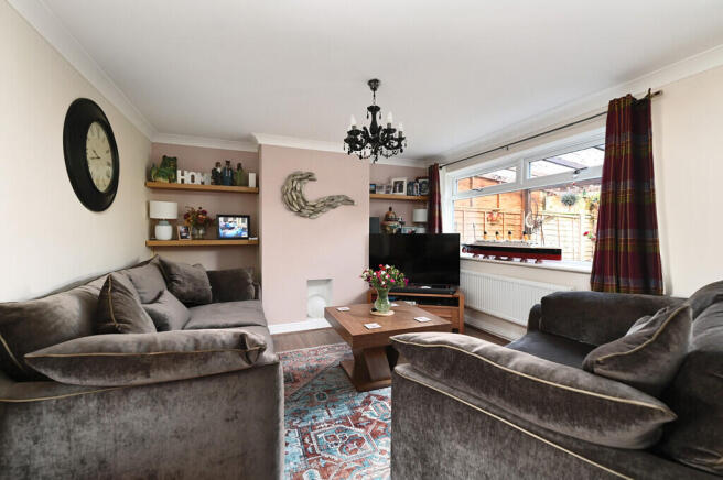 3 Christchurch Dr...