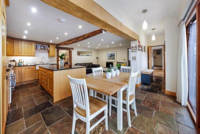 Open Plan Breakfast Kitchen/Dining/Family Room