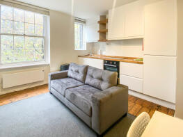 35, 416 Carrick House, Caledonian Road, London N7 8TG