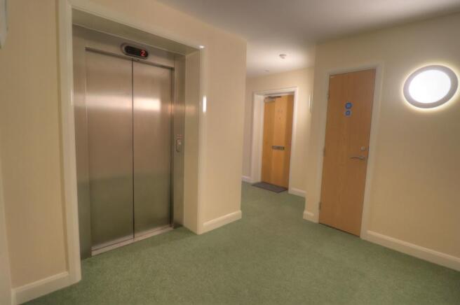 LIFT ACCESS OPPOSITE FLAT