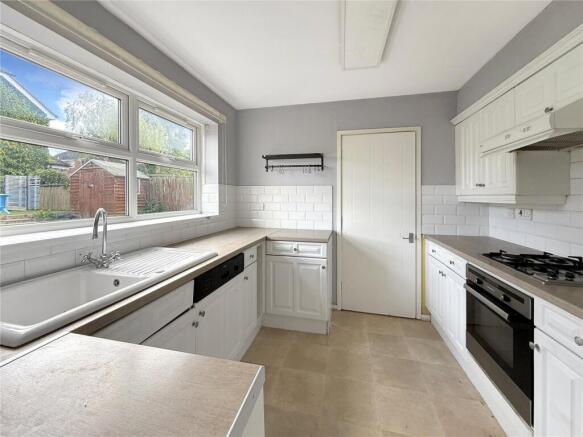 4 bed Detached for sale Image 6