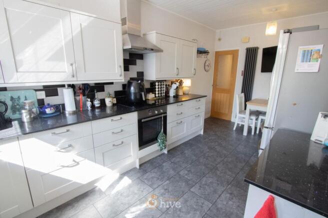 4 bed Detached Bungalow for sale Image 6