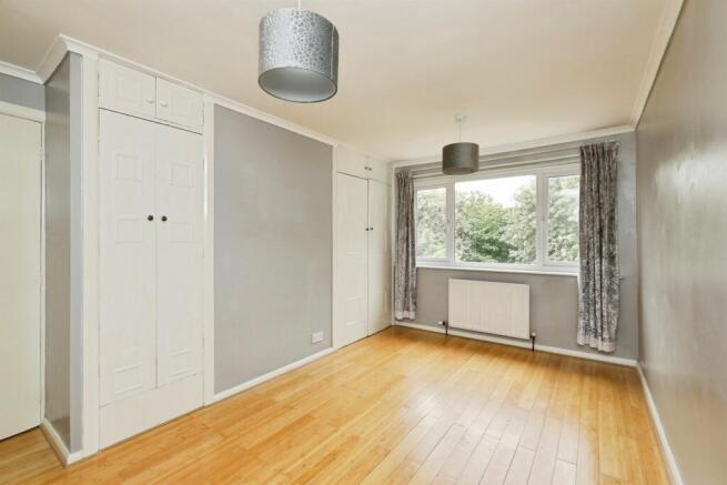 3 bed Semi-Detached for sale Image 8