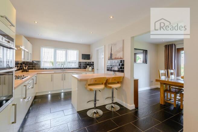 Kitchen/Dining