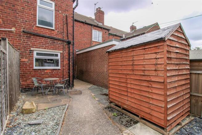 2 bed Terraced for sale Image 10