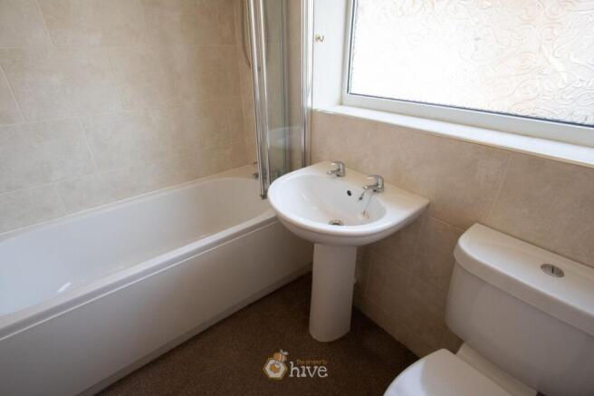 2 bed Semi-Detached Bungalow for sale Image 8