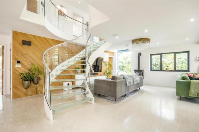 8690006-interior11.jpg
