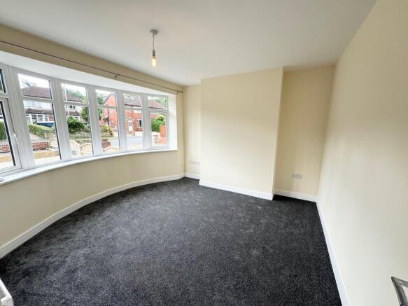 3 bed Semi-Detached to rent Image 5