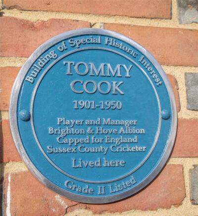Plaque