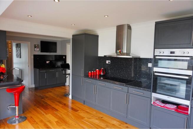 Kitchen / Breakfast