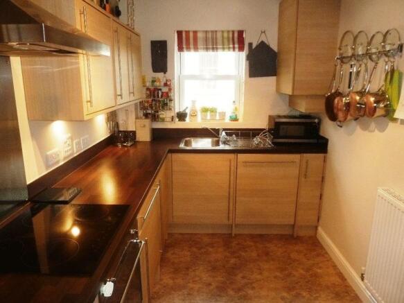 Kitchen (2)