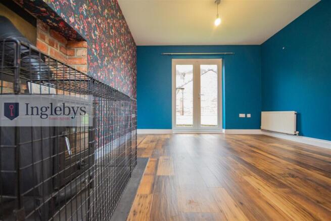 4 bed Detached for sale Image 10