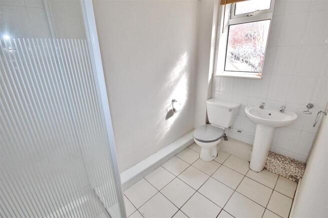 Family Shower Room