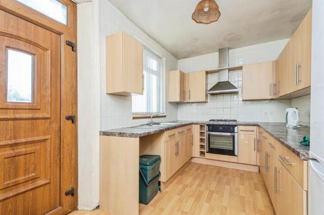 3 bed Terraced for sale Image 6