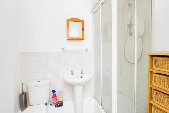 2 bed Apartment for sale Image 6