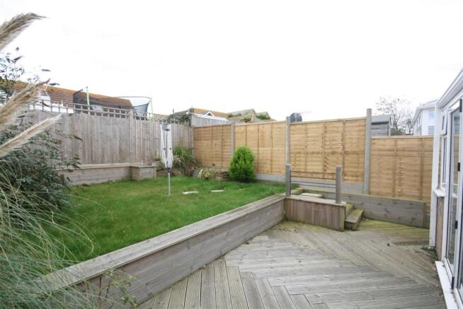 Rear Garden (2).JPG