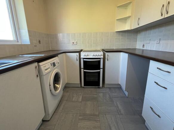 Kitchen (2)