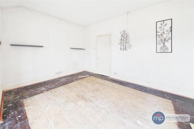 2 bed Terraced for sale Image 11