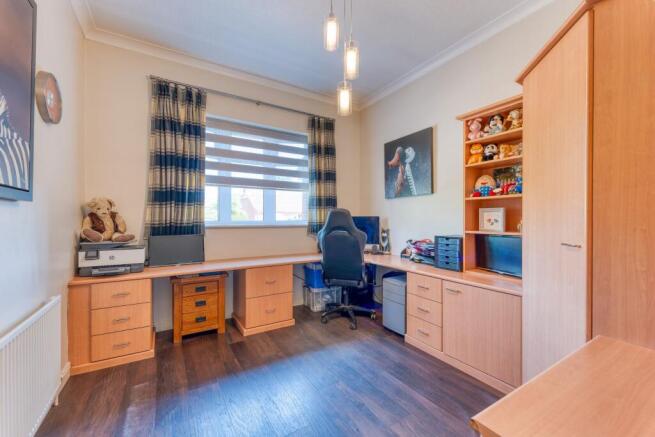5 bed Detached Bungalow for sale Image 12