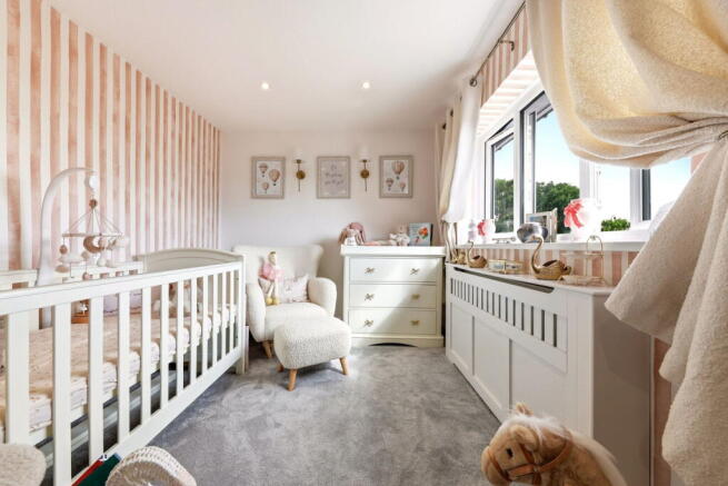 3 bed Semi-Detached for sale Image 12