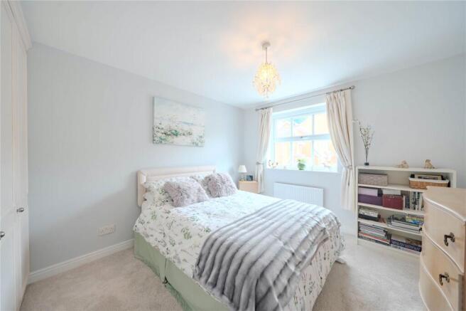 4 bed Detached for sale Image 5