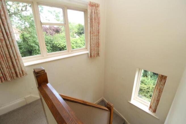 FIRST FLOOR LANDING